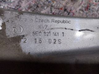 bontott SKODA OCTAVIA III Bal Sárvédő Oldaltartó