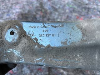 bontott SKODA OCTAVIA III Bal Sárvédő Oldaltartó