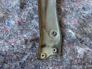 bontott SKODA OCTAVIA III Bal Sárvédő Oldaltartó