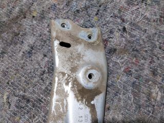 bontott SKODA OCTAVIA III Bal Sárvédő Oldaltartó