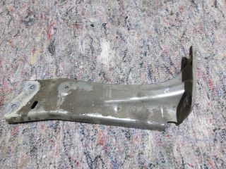 bontott SKODA OCTAVIA III Bal Sárvédő Oldaltartó