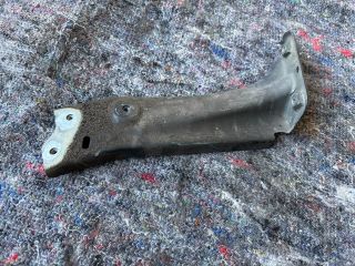 bontott SKODA OCTAVIA III Bal Sárvédő Oldaltartó