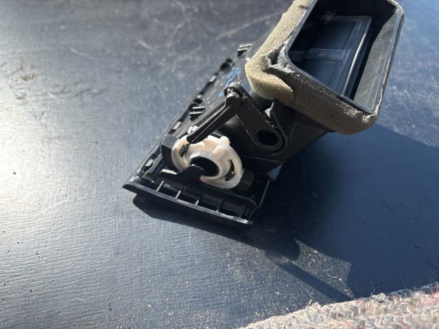 bontott SKODA OCTAVIA III Bal Szellőző