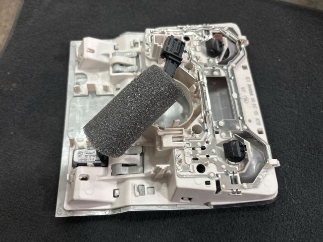 bontott SKODA OCTAVIA III Beltér Világítás Első