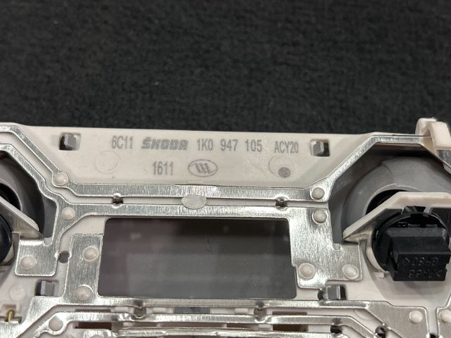 bontott SKODA OCTAVIA III Beltér Világítás Első