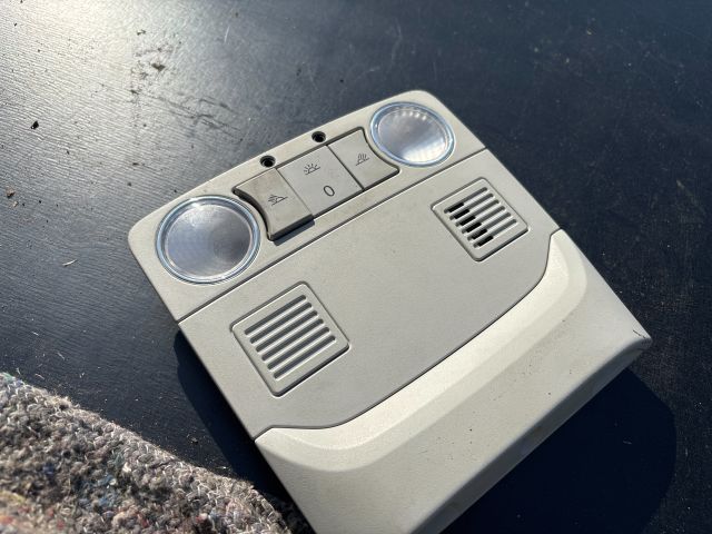 bontott SKODA OCTAVIA III Beltér Világítás Első