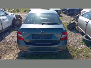 bontott SKODA OCTAVIA III Beltér Világítás Hátsó