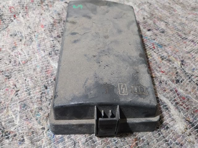 bontott SKODA OCTAVIA III Biztosítéktábla Fedél