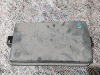 bontott SKODA OCTAVIA III Biztosítéktábla Fedél