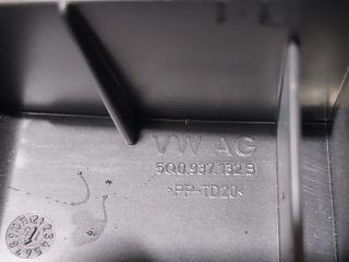 bontott SKODA OCTAVIA III Biztosítéktábla Fedél