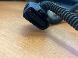 bontott SKODA OCTAVIA III Csatlakozó