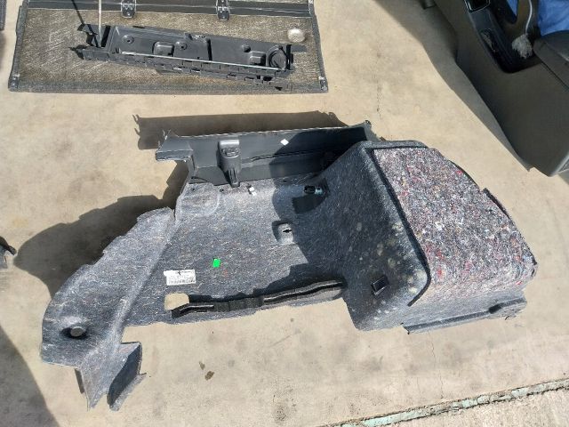 bontott SKODA OCTAVIA III Csomagtér Kárpit