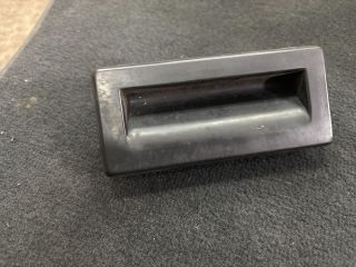 bontott SKODA OCTAVIA III Csomagtér Nyitó Kar / Gomb