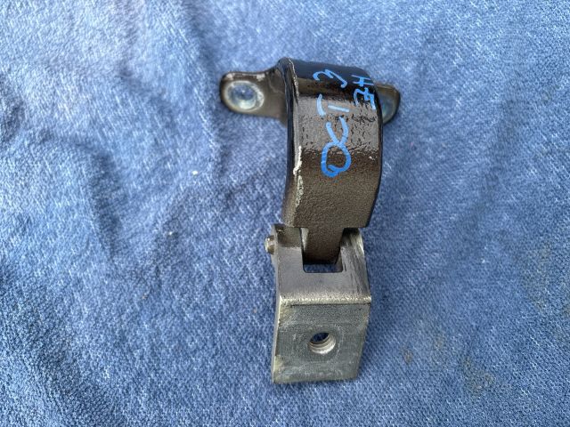 bontott SKODA OCTAVIA III Csomagtérajtó Jobb Zsanér