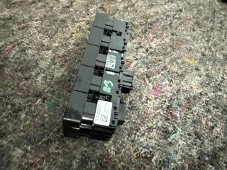 bontott SKODA OCTAVIA III Csomagtérajtó Kapcsoló