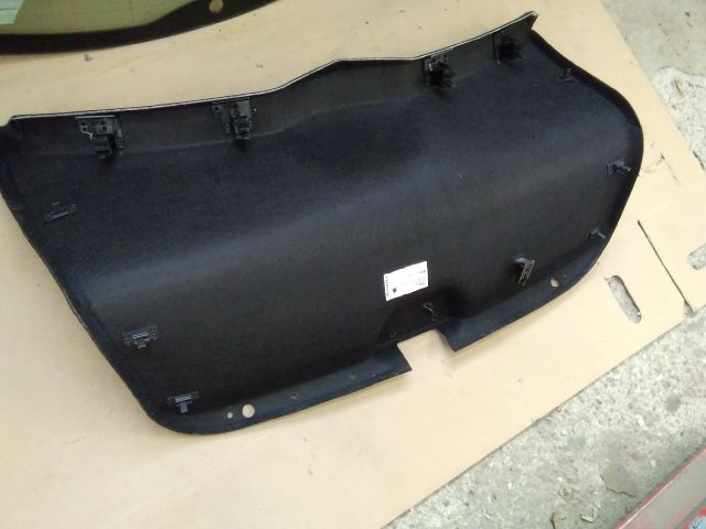 bontott SKODA OCTAVIA III Csomagtérajtó Kárpit