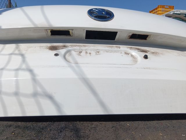 bontott SKODA OCTAVIA III Csomagtérajtó (Részeivel)