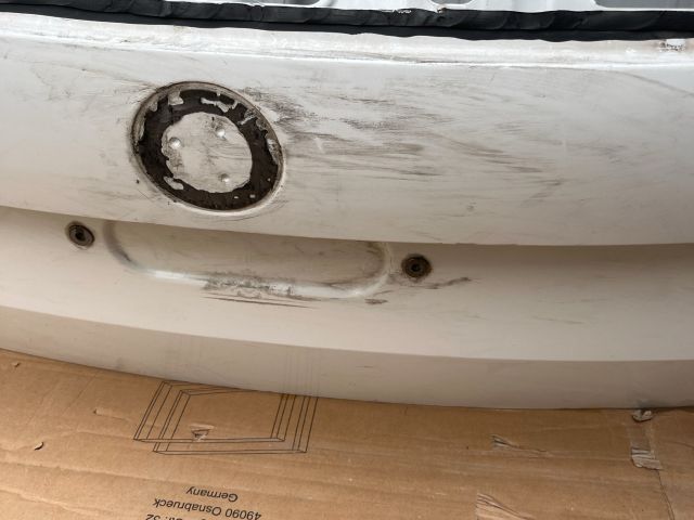 bontott SKODA OCTAVIA III Csomagtérajtó (Üres lemez)