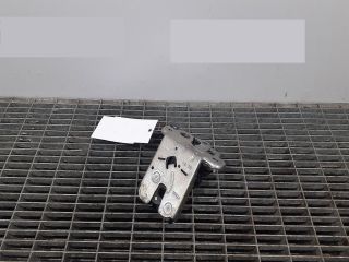 bontott SKODA OCTAVIA III Csomagtérajtó Ütköző