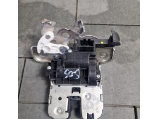 bontott SKODA OCTAVIA III Csomagtérajtó Zárszerkezet