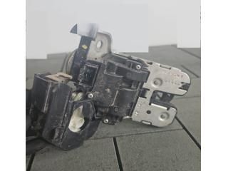 bontott SKODA OCTAVIA III Csomagtérajtó Zárszerkezet