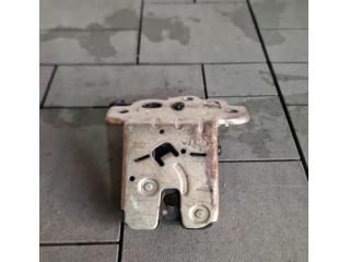 bontott SKODA OCTAVIA III Csomagtérajtó Zárszerkezet