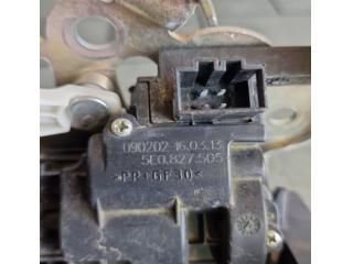 bontott SKODA OCTAVIA III Csomagtérajtó Zárszerkezet