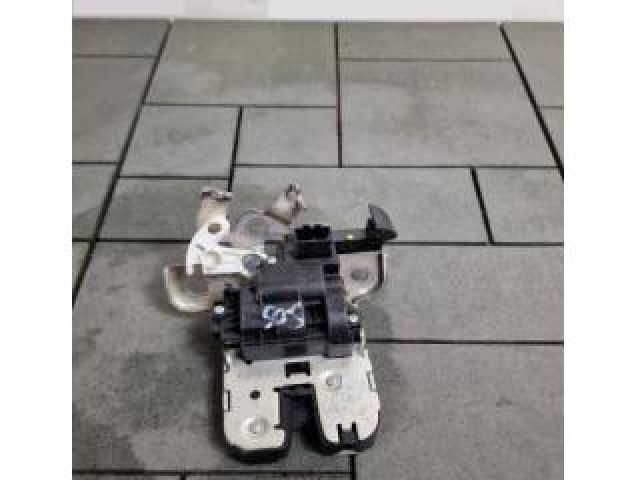 bontott SKODA OCTAVIA III Csomagtérajtó Zárszerkezet