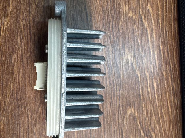 bontott SKODA OCTAVIA III Elektronika (Magában)