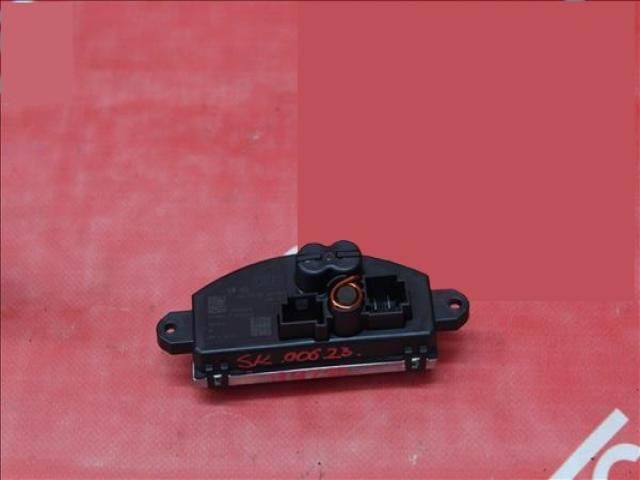 bontott SKODA OCTAVIA III Előtét Ellenállás Fűtőmotor