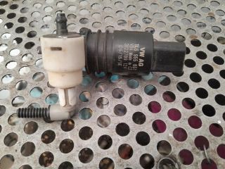 bontott SKODA OCTAVIA III Első Ablakmosó Szivattyú