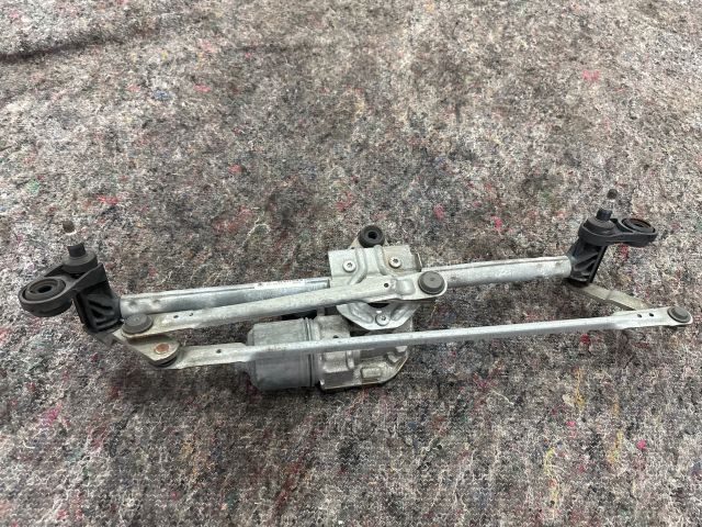 bontott SKODA OCTAVIA III Első Ablaktörlő Motor