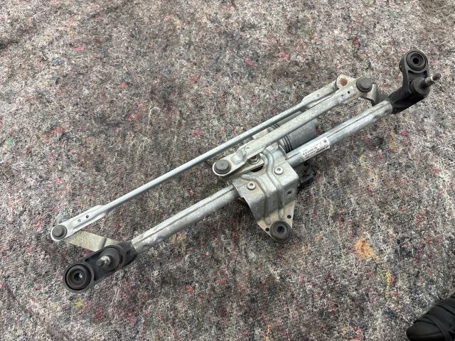 bontott SKODA OCTAVIA III Első Ablaktörlő Motor