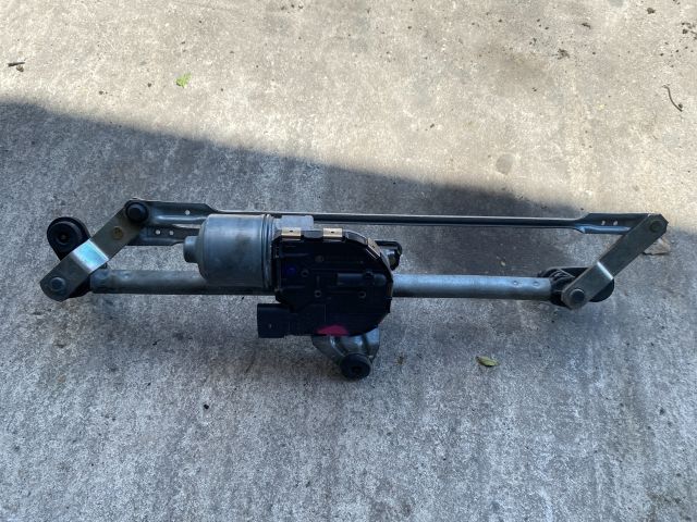 bontott SKODA OCTAVIA III Első Ablaktörlő Szerkezet Motorral