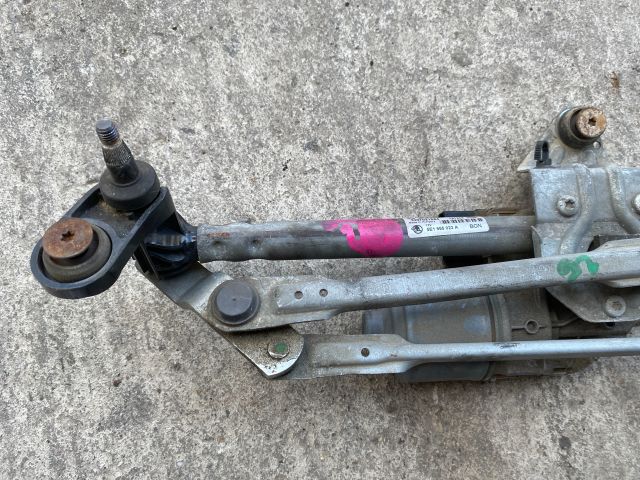 bontott SKODA OCTAVIA III Első Ablaktörlő Szerkezet Motorral