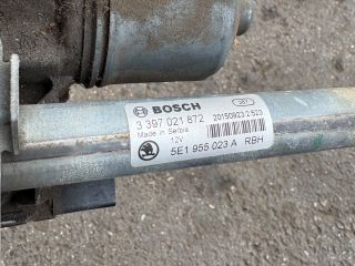 bontott SKODA OCTAVIA III Első Ablaktörlő Szerkezet Motorral