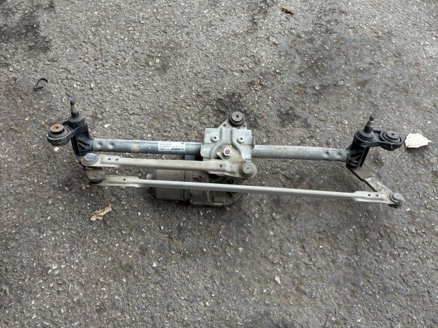 bontott SKODA OCTAVIA III Első Ablaktörlő Szerkezet Motorral