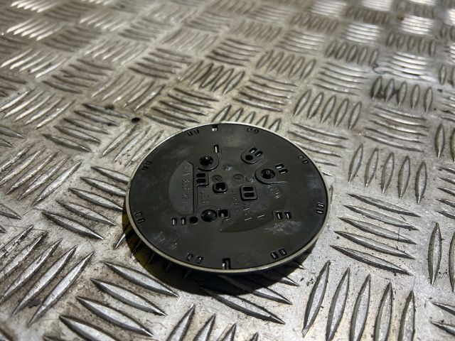 bontott SKODA OCTAVIA III Első Embléma