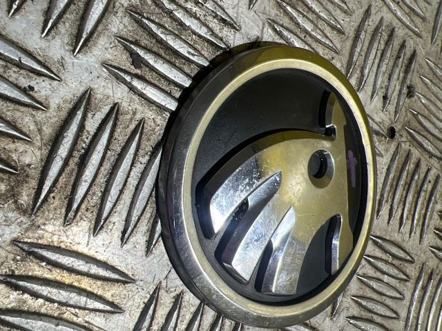 bontott SKODA OCTAVIA III Első Embléma