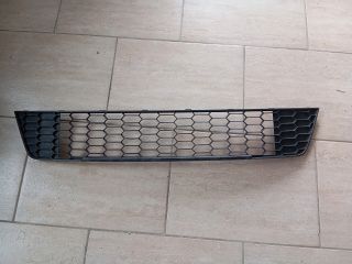 bontott SKODA OCTAVIA III Első Lökhárító Alsó Középső Díszrács