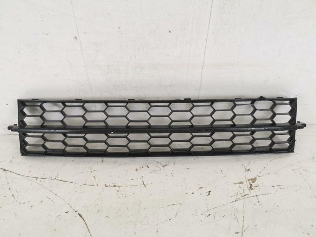 bontott SKODA OCTAVIA III Első Lökhárító Alsó Középső Díszrács