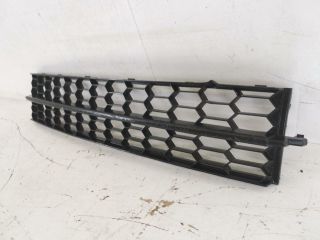 bontott SKODA OCTAVIA III Első Lökhárító Alsó Középső Díszrács