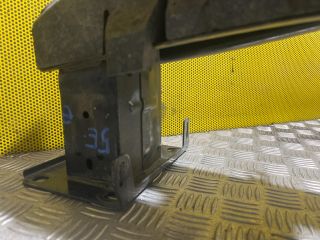 bontott SKODA OCTAVIA III Első Lökhárító Merevítő (Fém)