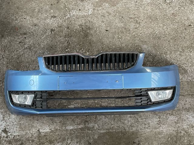 bontott SKODA OCTAVIA III Első Lökhárító (Részeivel)