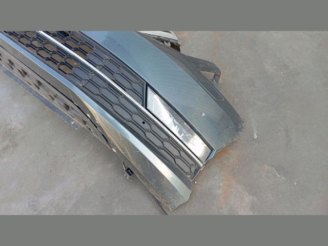 bontott SKODA OCTAVIA III Első Lökhárító (Részeivel)