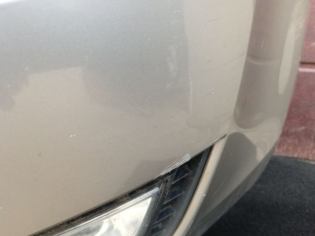 bontott SKODA OCTAVIA III Első Lökhárító (Részeivel)