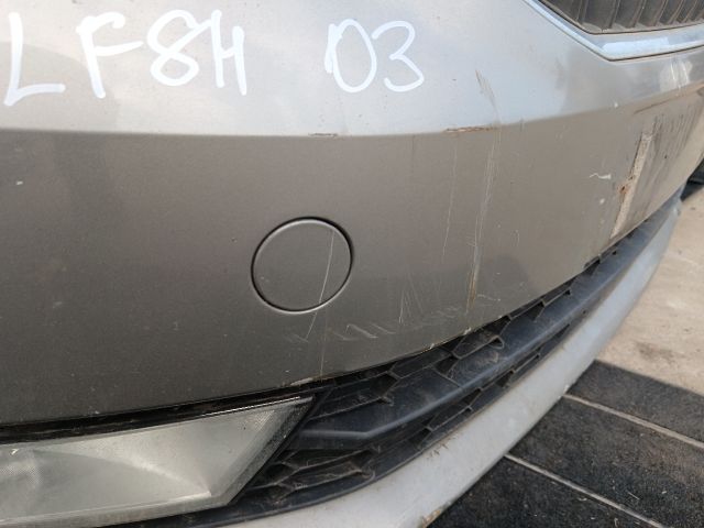 bontott SKODA OCTAVIA III Első Lökhárító (Részeivel)