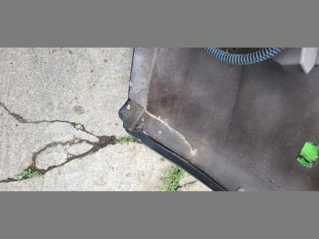 bontott SKODA OCTAVIA III Első Lökhárító (Részeivel)