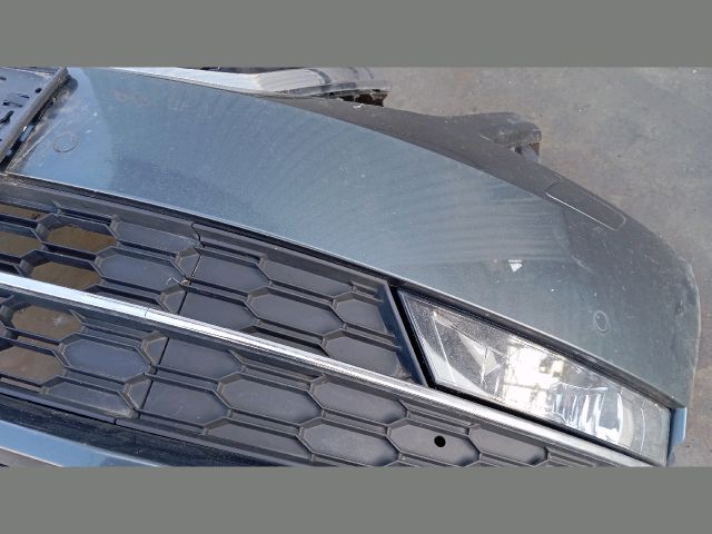 bontott SKODA OCTAVIA III Első Lökhárító (Részeivel)