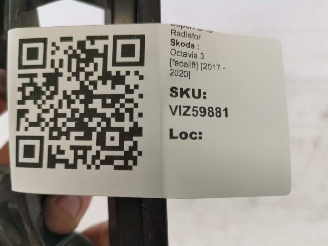 bontott SKODA OCTAVIA III Első Lökhárító Tartó Felső